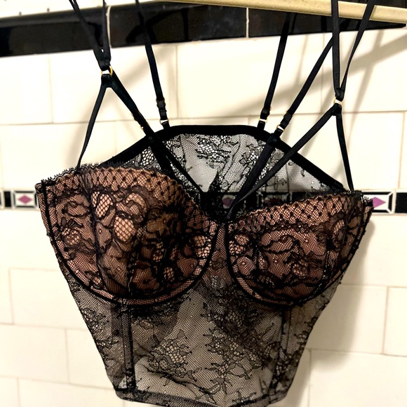 Lace bustier. Never worn! - Picture 1 of 1